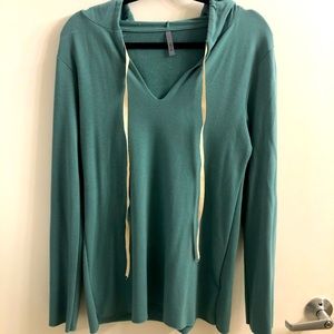 Jolie hooded pullover sweater with drawstrings